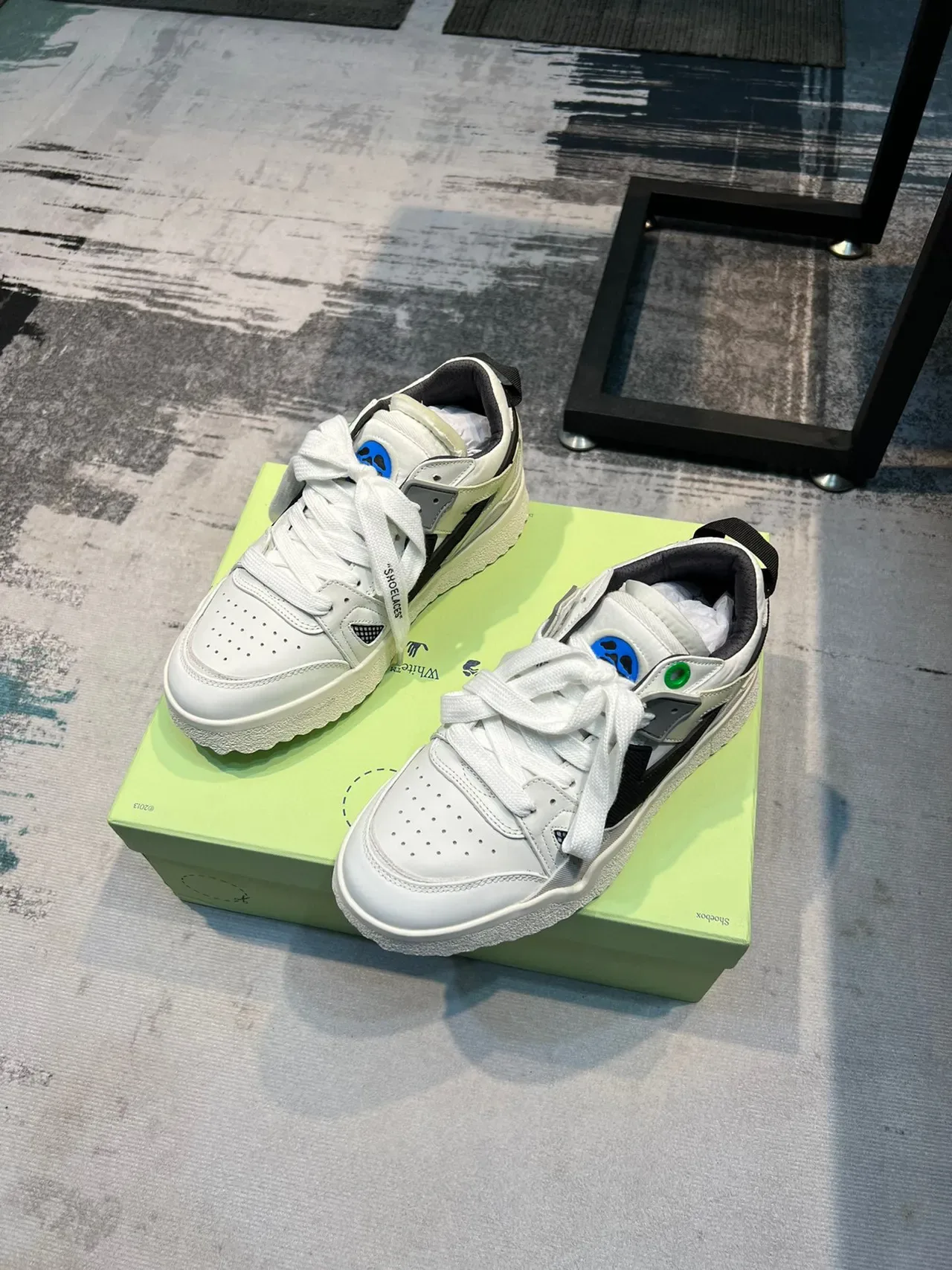 Off-White Preto tênis lifestyle low-top bico perfurado 5
