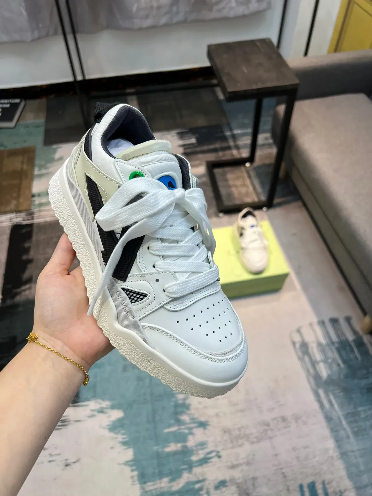 Off-White Preto tênis lifestyle low-top bico perfurado 6