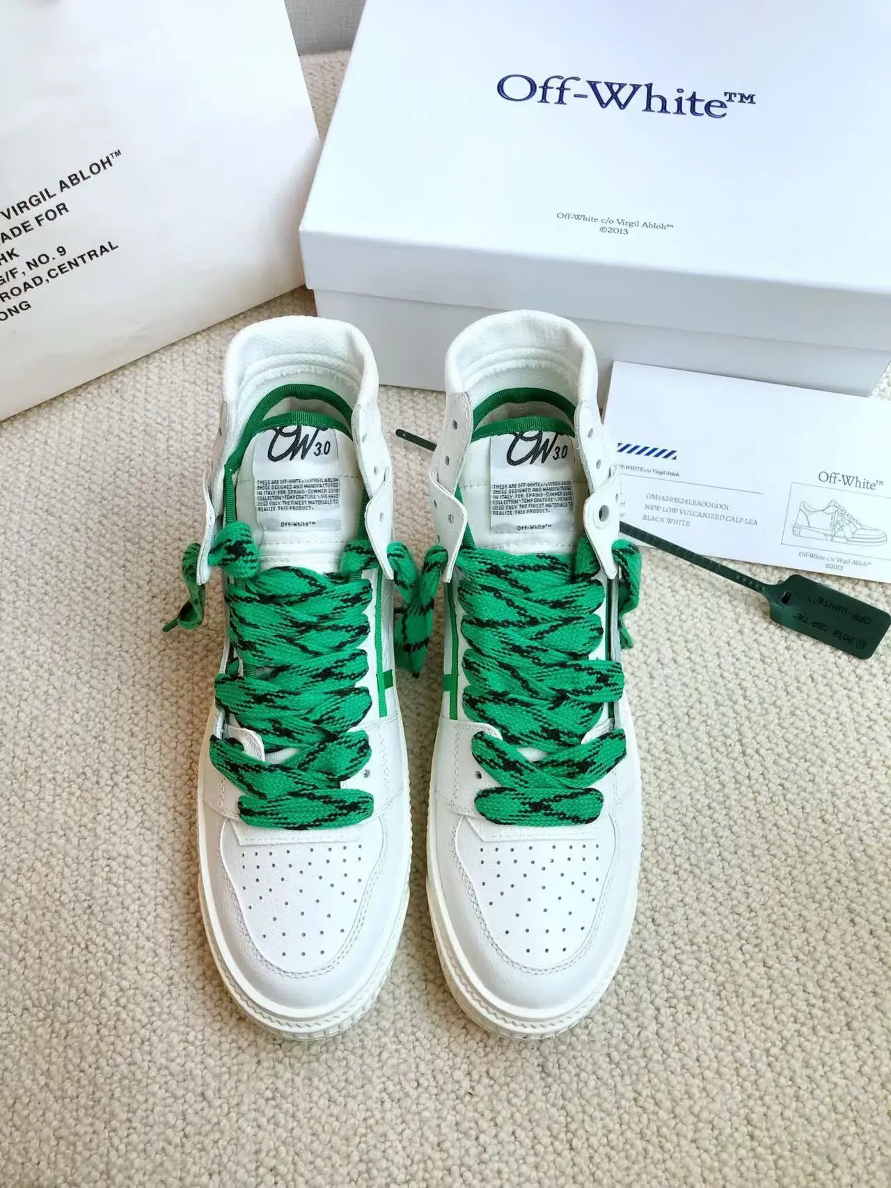 Off-White New Low Vulcanized White Green Lifestyle Sneakers 3