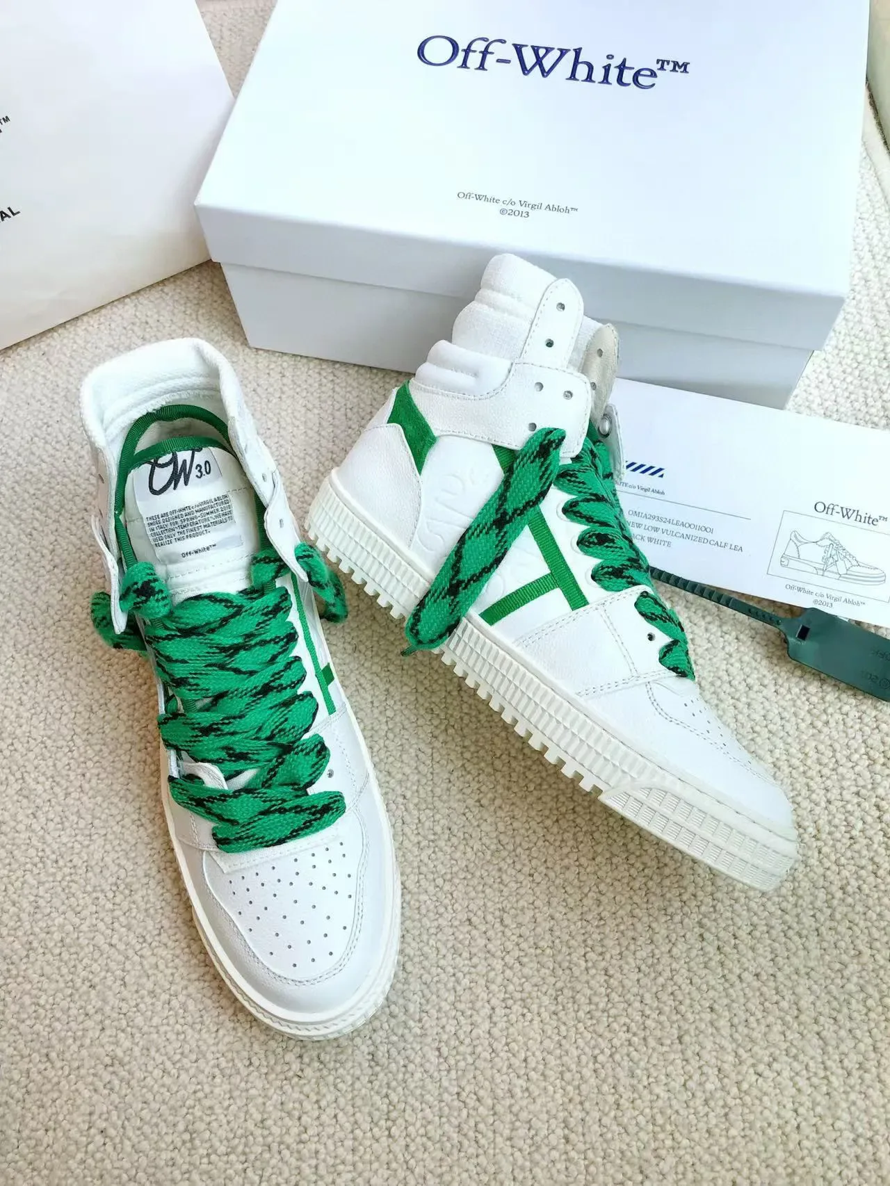 Off-White New Low Vulcanized White Green Lifestyle Sneakers 6