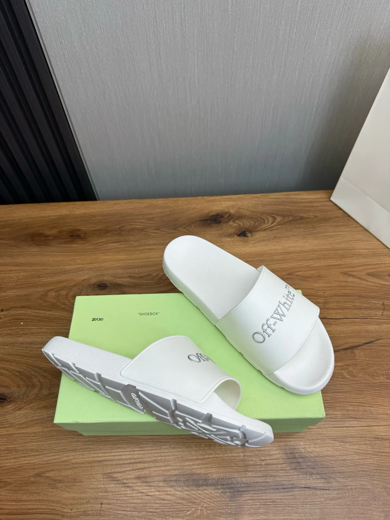 Off-White Slide সাদা মোল্ডেড রাবার চপ্পল 6