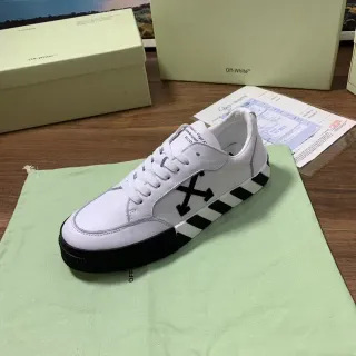 Off-White The Ten Black Low-Top Platform Diagonal Striped Midsole Lifestyle Sneakers