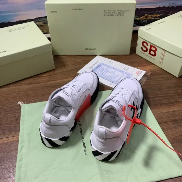 Off-White The Ten Black Low-Top Platform Diagonal Striped Midsole Lifestyle Sneakers 4