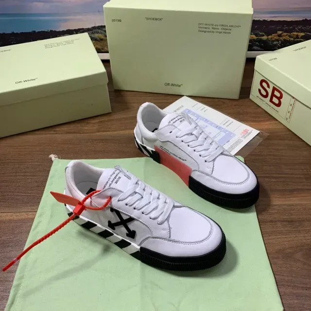 Off-White The Ten Black Low-Top Platform Diagonal Striped Midsole Lifestyle Sneakers 7