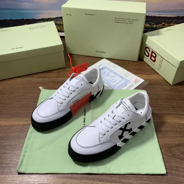 Off-White The Ten Black Low-Top Platform Diagonal Striped Midsole Lifestyle Sneakers 8