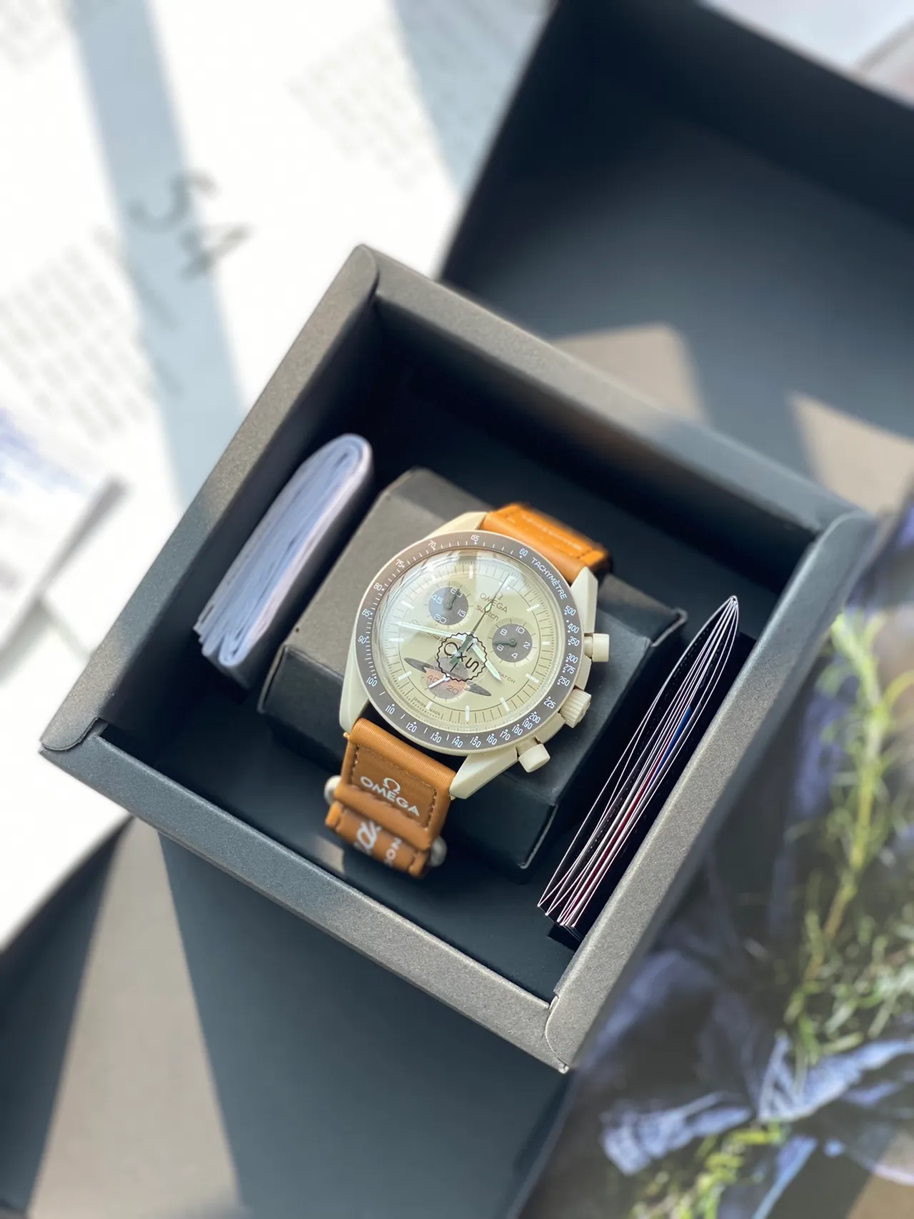 Omega Speedmaster Chronograph Beige Dial Tan Strap Mechanical Watch 8