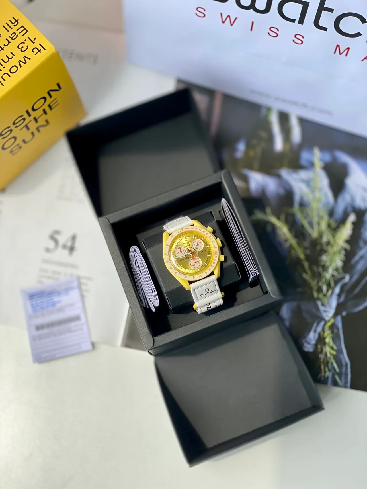 Omega Speedmaster Moonwatch Yellow Chronograph Mechanical Watch 9