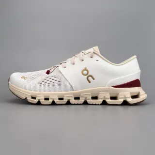 On beige borgoña ingenieril knit upper segmentado CloudTec mediasuela zapatillas