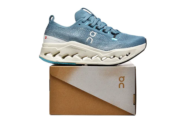 On Blue Beige Engineered Knit Upper Low-Profile Silhouette Running Shoes 2