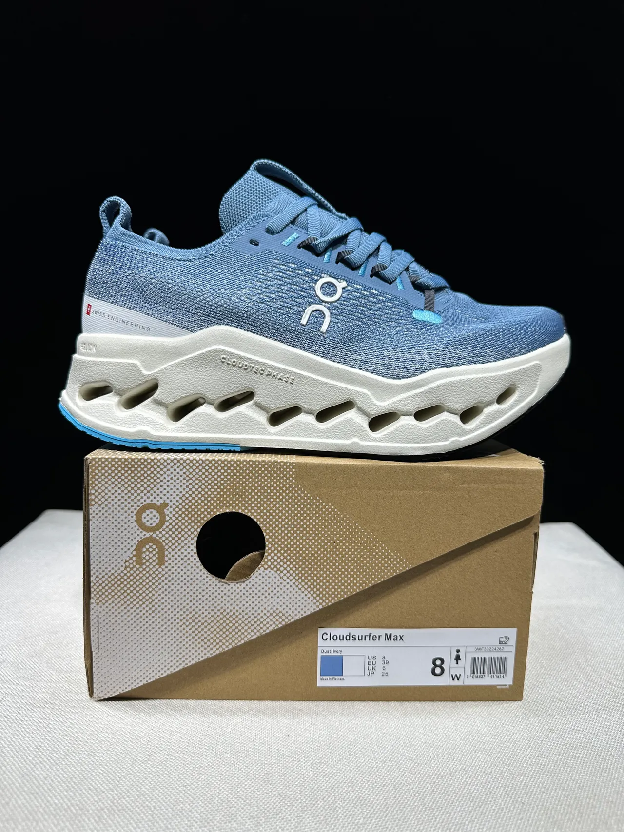 On Blue Beige Engineered Knit Upper Low-Profile Silhouette Running Shoes 14