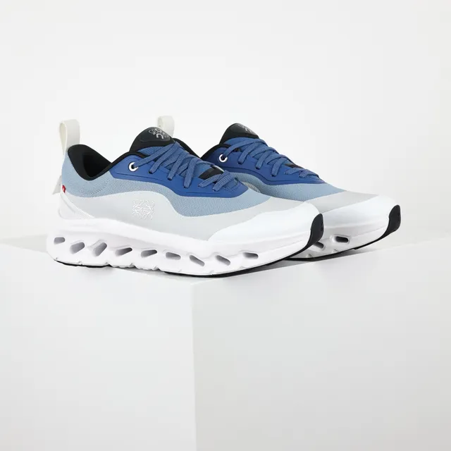 On Cloud Gris Bleu Semelle sculptée Maille et superposition synthétique Construction Chaussures lifestyle 3