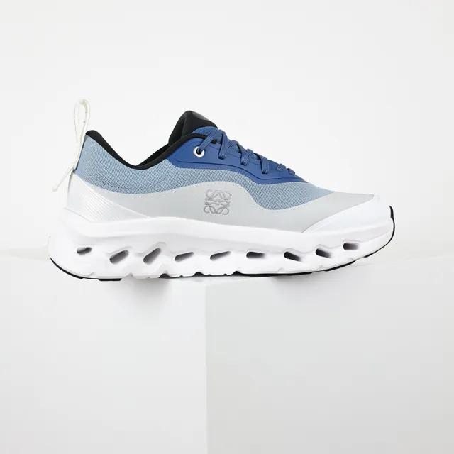 On Cloud Gris Bleu Semelle sculptée Maille et superposition synthétique Construction Chaussures lifestyle 7