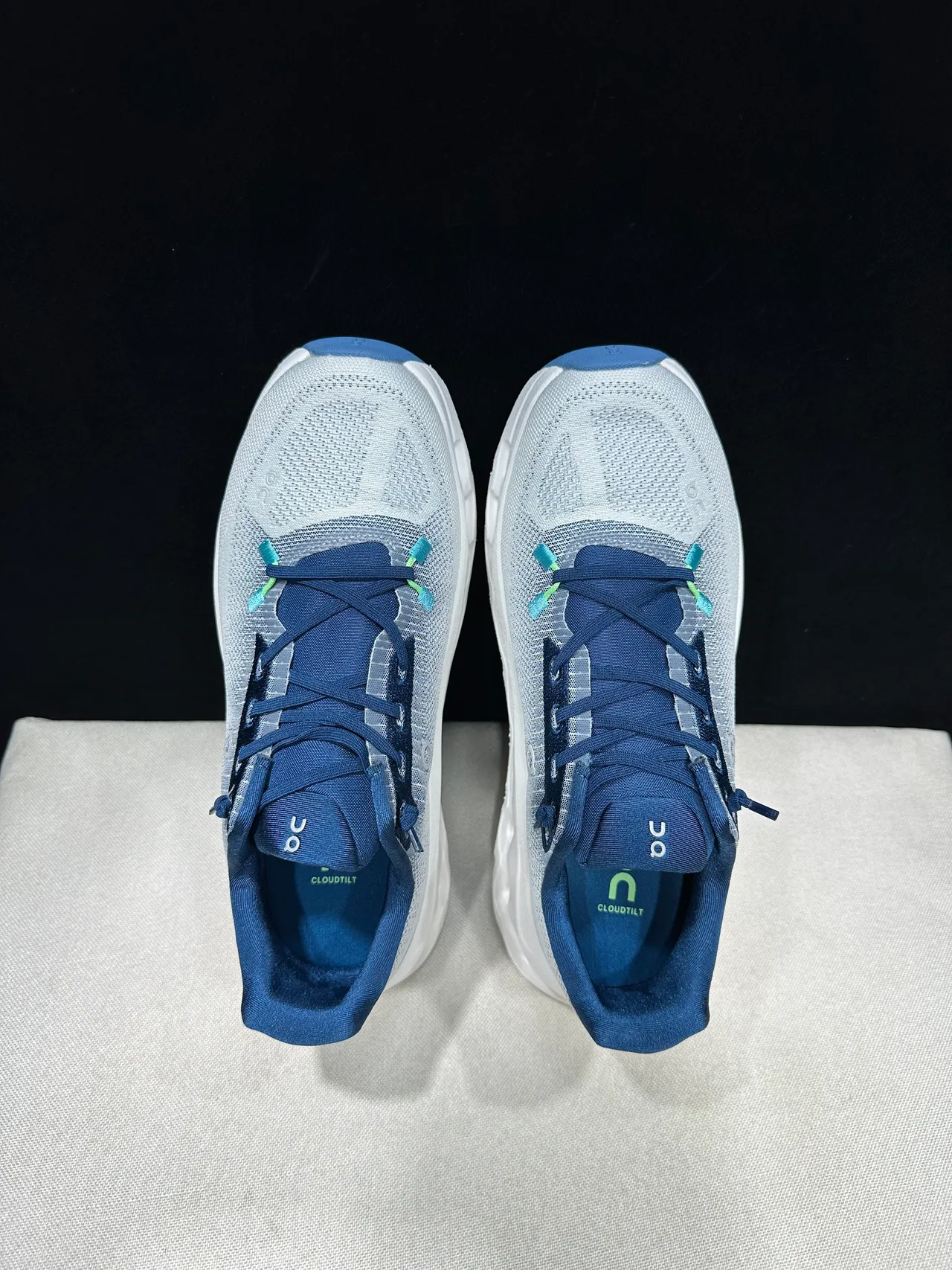 On Gray Navy Engineered Knit Upper Open Hexagonal CloudTec Pods Running Shoes 11