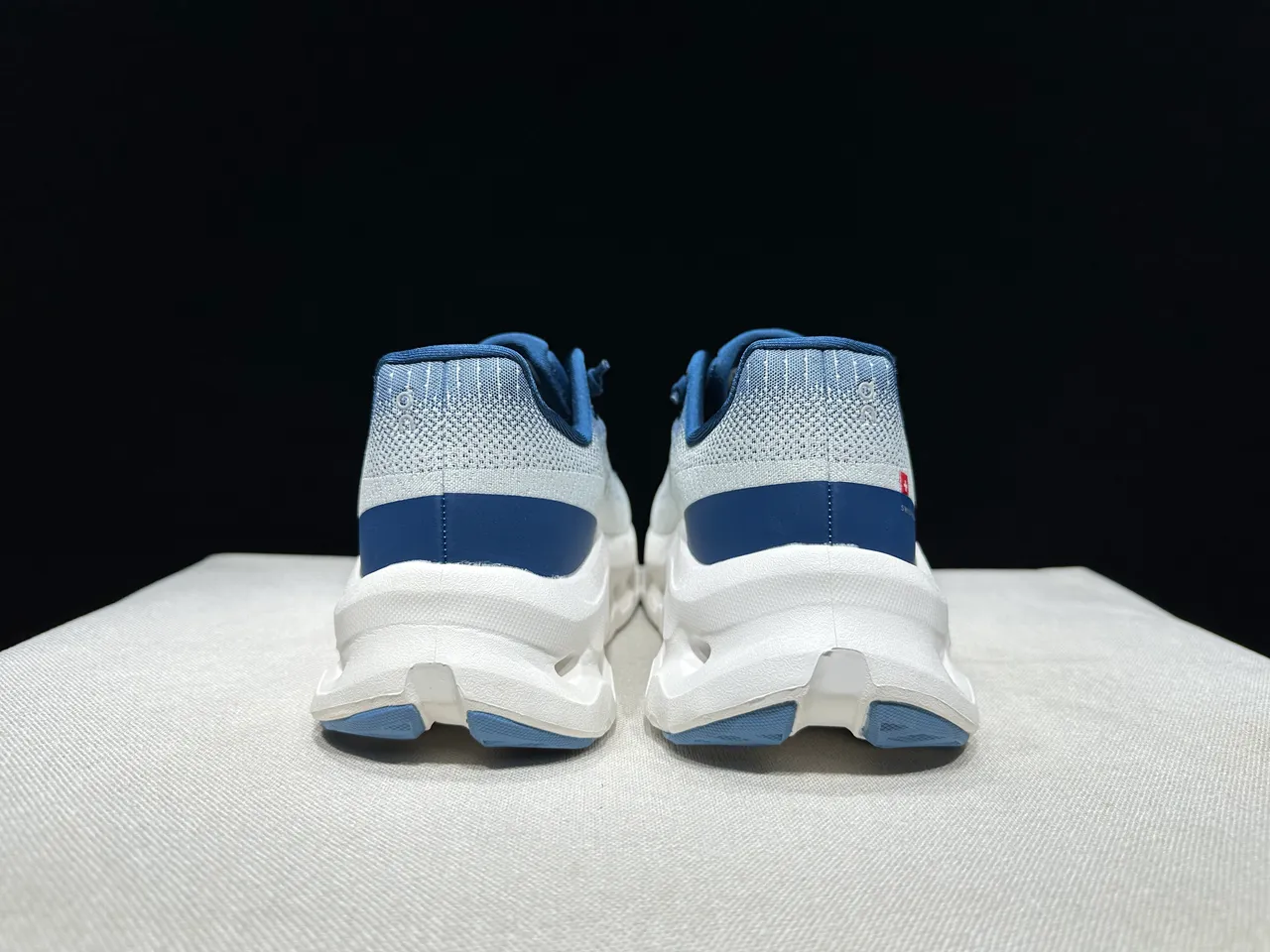 On Gray Navy Engineered Knit Upper Open Hexagonal CloudTec Pods Running Shoes 12