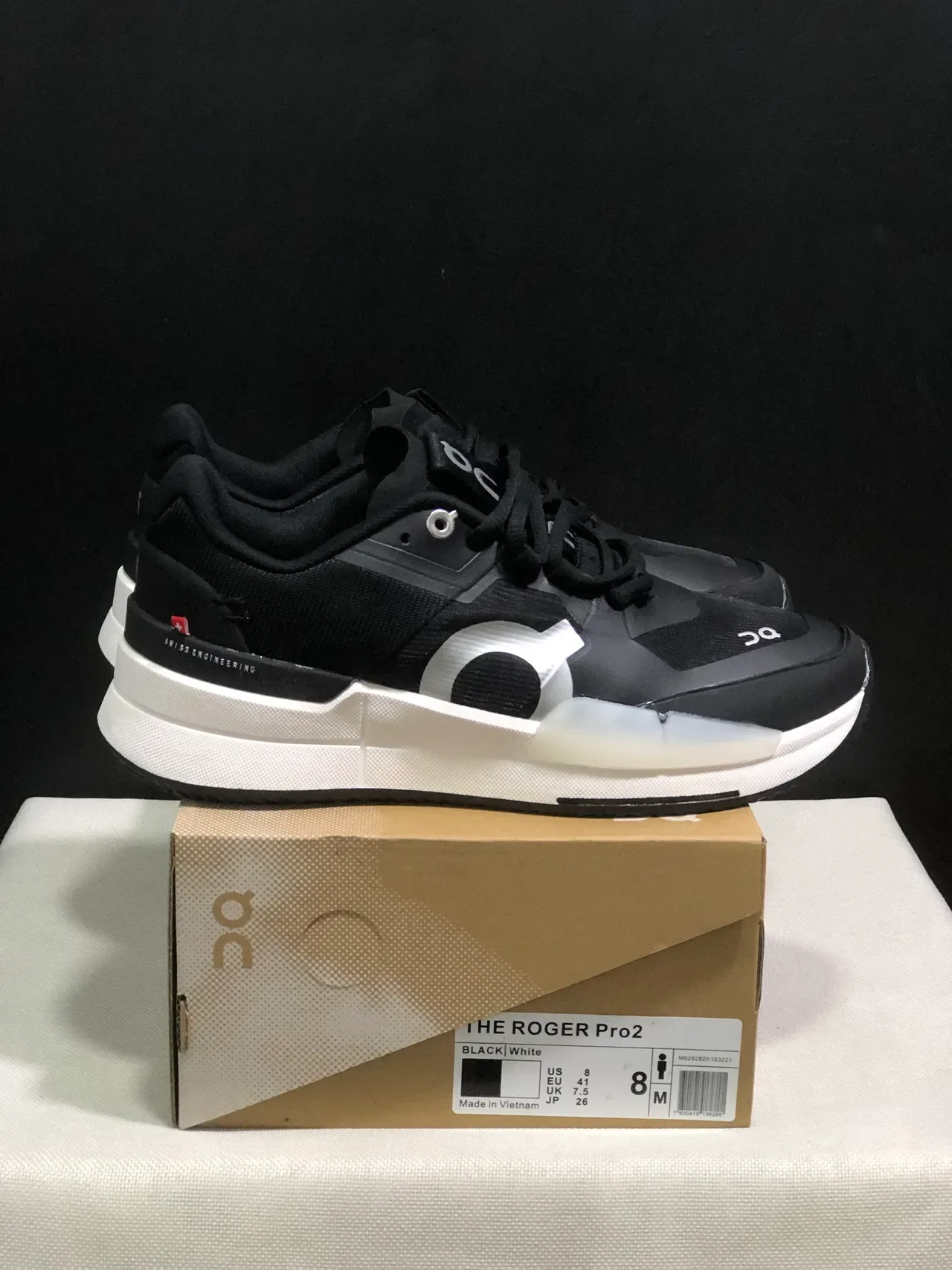On THE ROGER Pro2 Black White Lifestyle Sneakers 2