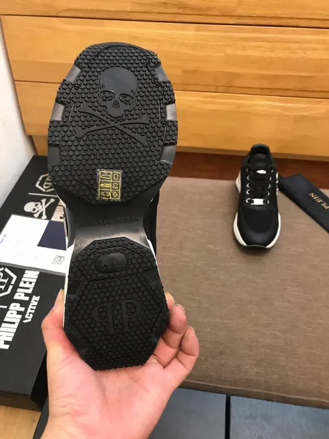 Philipp Plein Active Noir Or Semelle Plateforme Chunky Accents en Hardware Métallique Lifestyle Sneakers 4