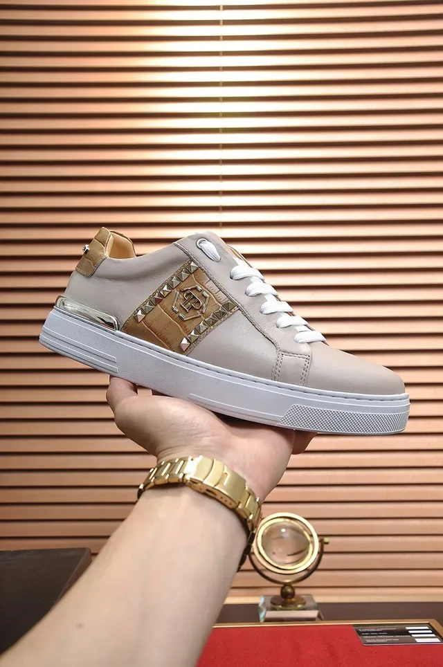 Philipp Plein Sneakers Lifestyle en cuir beige avec panneau latéral clouté 7