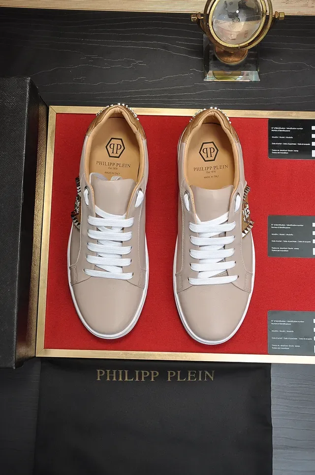 Philipp Plein Sneakers Lifestyle en cuir beige avec panneau latéral clouté 9
