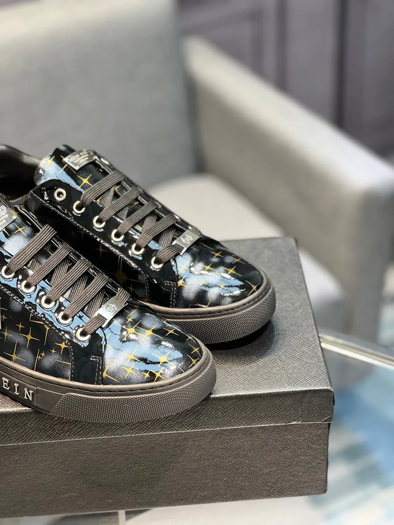 Philipp Plein Black Gold Glossy Patent Upper Starburst Print Lifestyle Sneakers 4