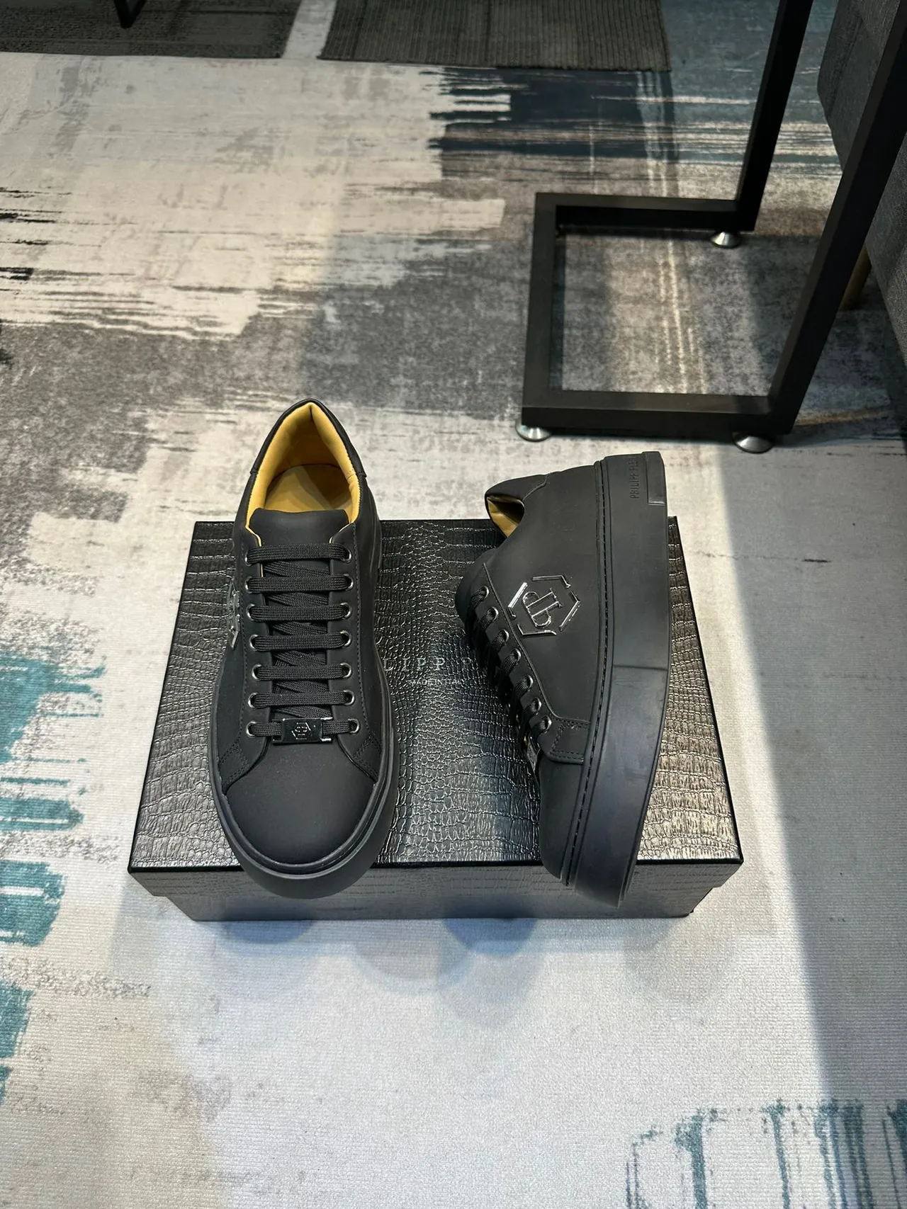 Philipp Plein Noir Jaune Cuir Supérieur Logo PP Hexagonal Métallique Chaussures Lifestyle 5