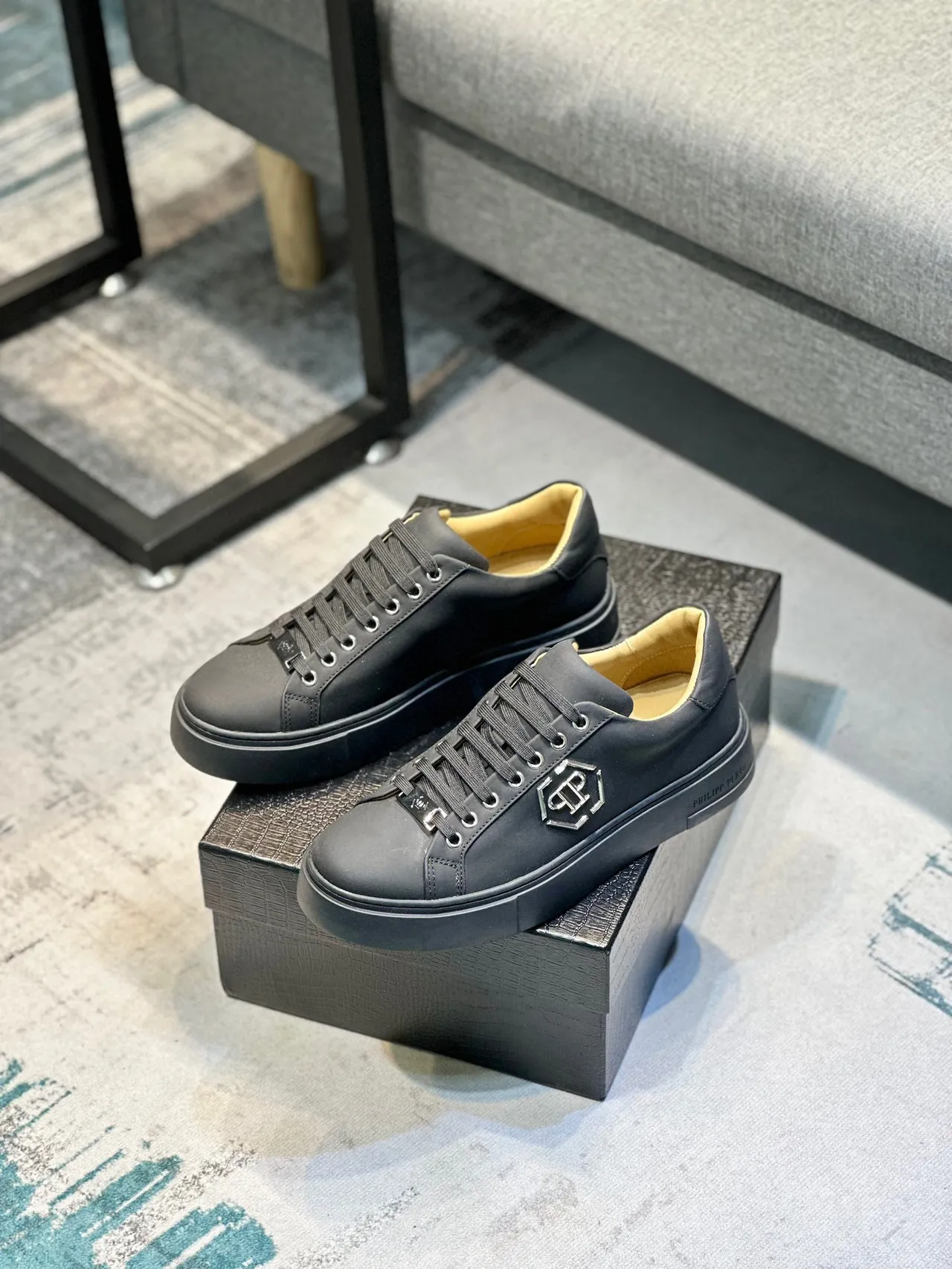 Philipp Plein Noir Jaune Cuir Supérieur Logo PP Hexagonal Métallique Chaussures Lifestyle 8