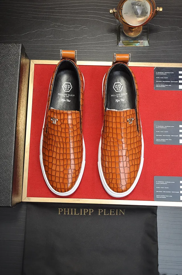 Philipp Plein Croc-Embossed Slip-On Loafers 9