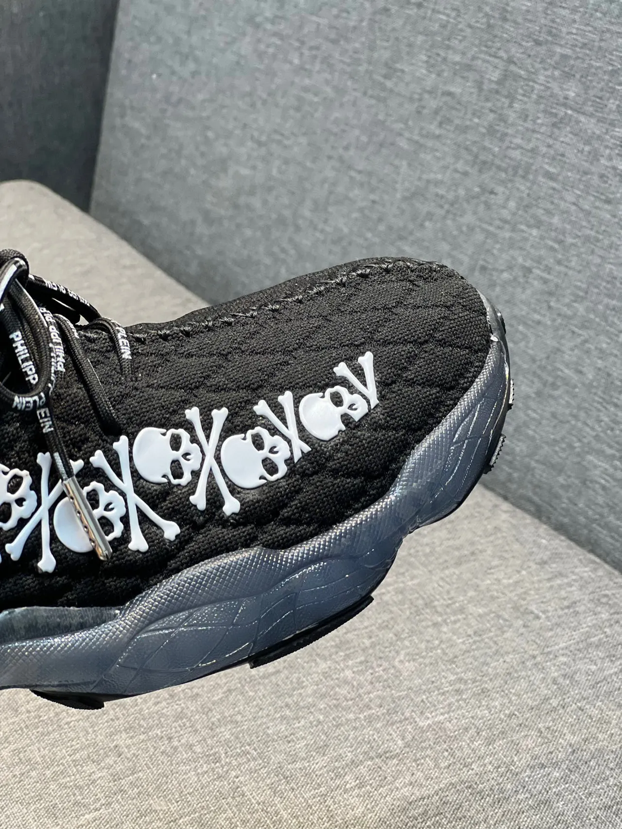 Philipp Plein Skull Runner 黑白 透明白 厚底运动鞋 3