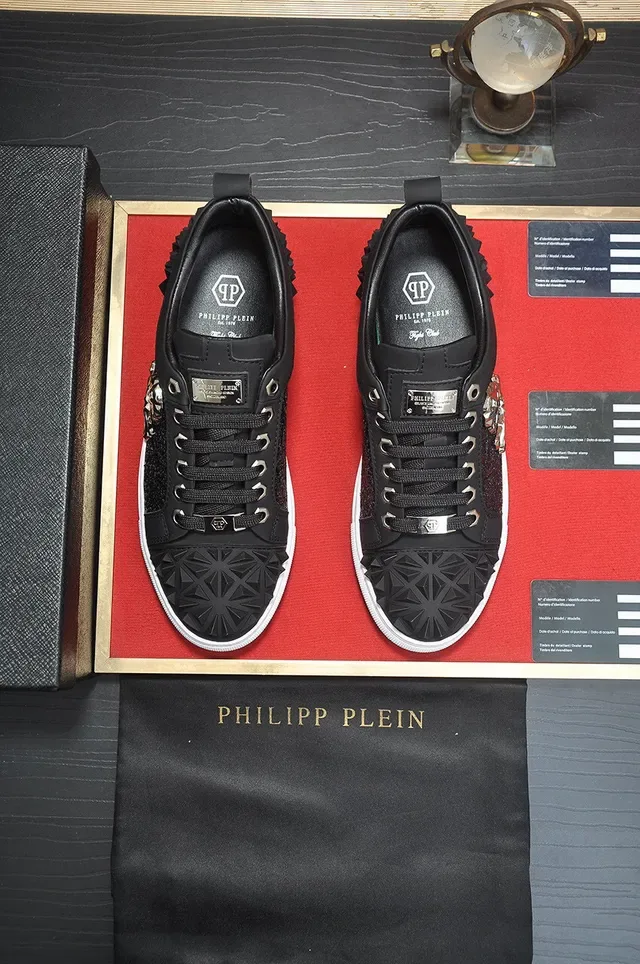 Philipp Plein Spiked Skull Embellished Black Lifestyle Sneakers 3