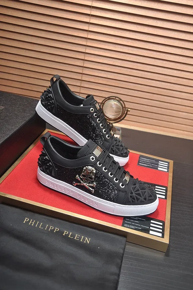Philipp Plein Spiked Skull Embellished Black Lifestyle Sneakers 6