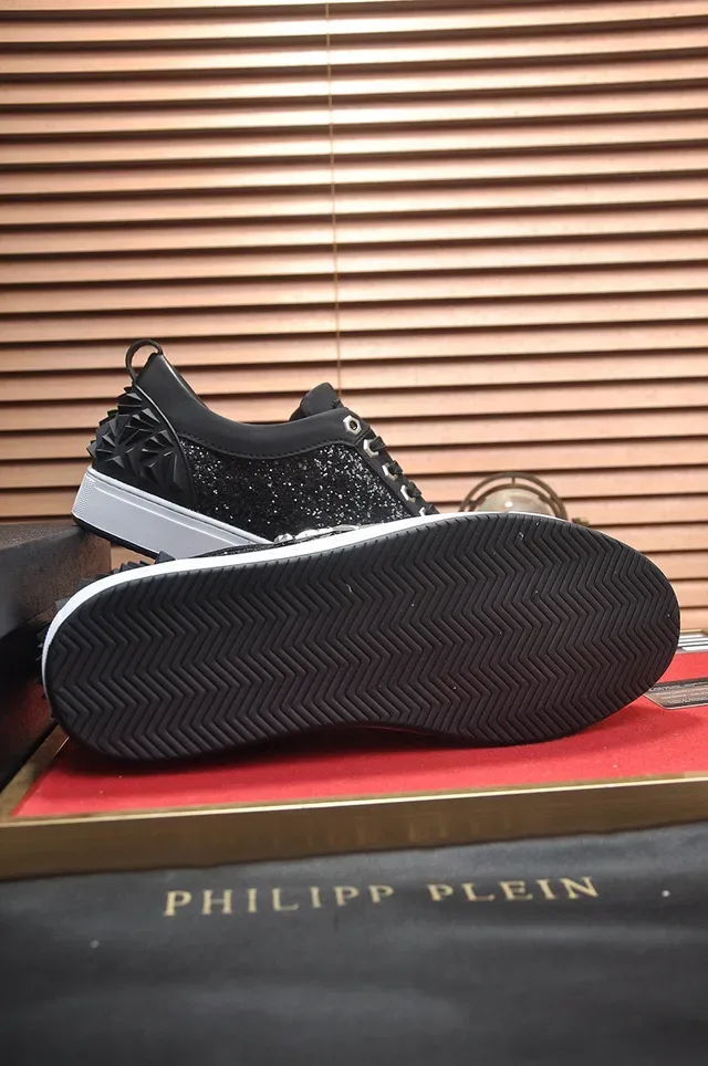 Philipp Plein Spiked Skull Embellished Black Lifestyle Sneakers 7