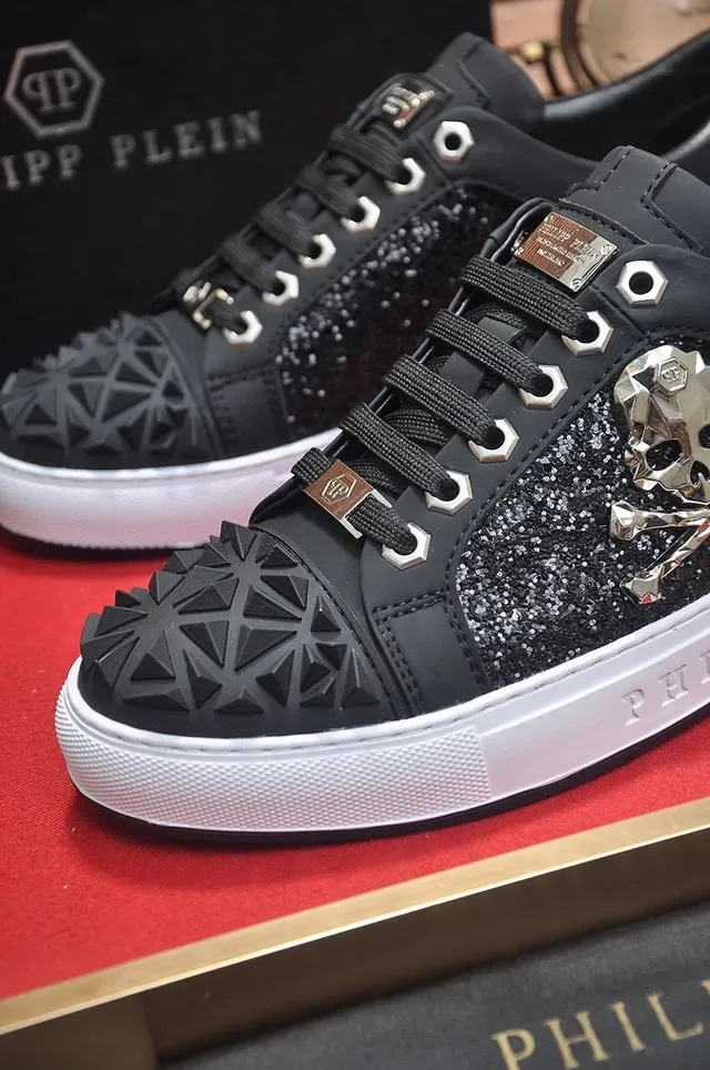 Philipp Plein Spiked Skull Embellished Black Lifestyle Sneakers 8