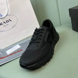 Prada কালো মেশ এন্ড সিন্থেটিক আপার লাইফস্টাইল স্নিকার্স