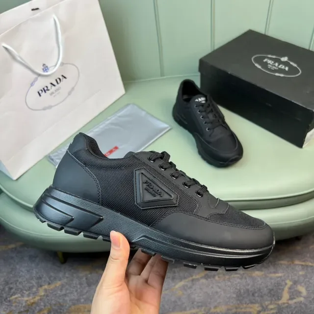 Prada কালো মেশ এন্ড সিন্থেটিক আপার লাইফস্টাইল স্নিকার্স 4