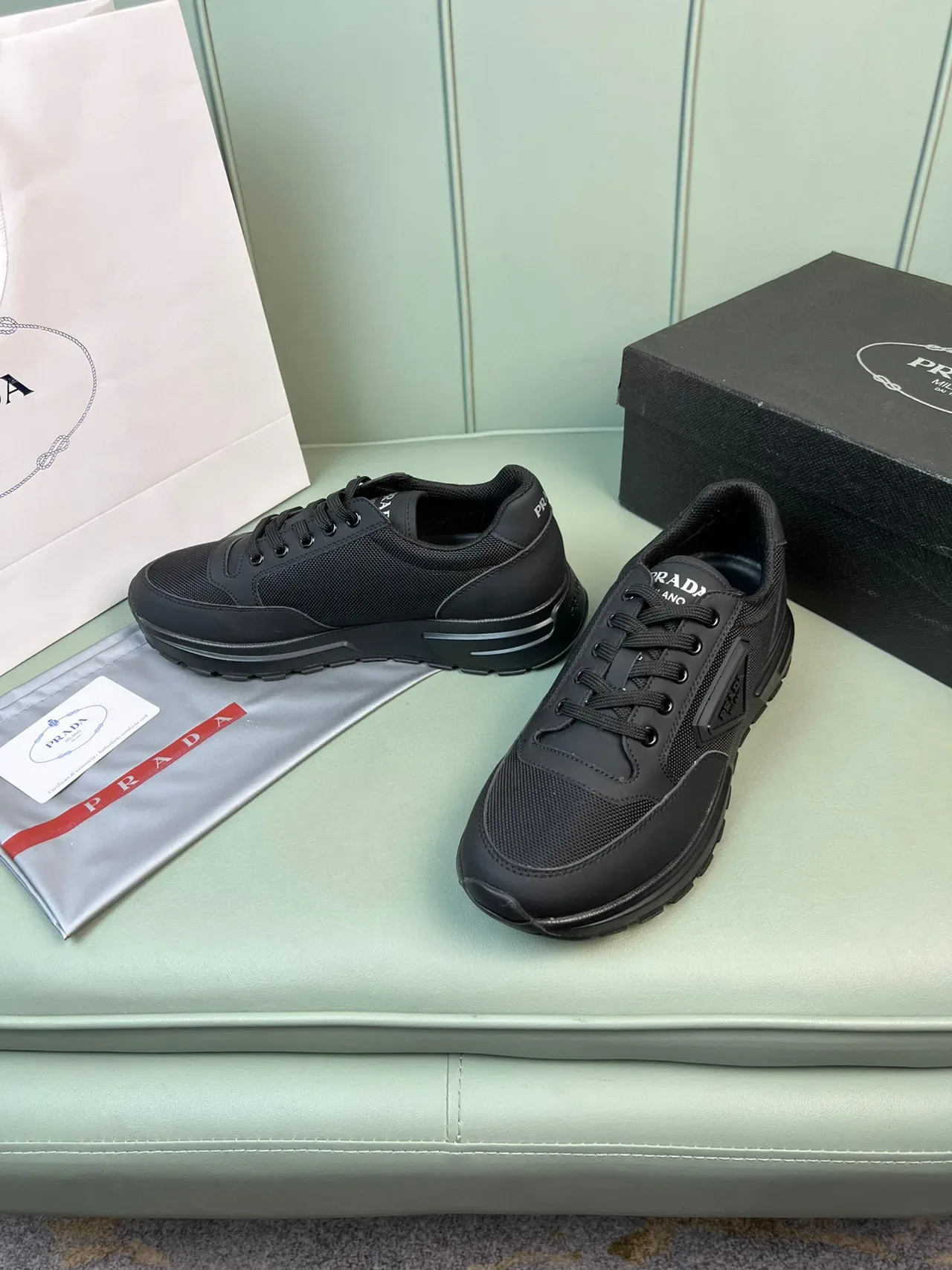 Prada কালো মেশ এন্ড সিন্থেটিক আপার লাইফস্টাইল স্নিকার্স 8