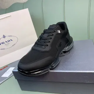 برادا أسود شفاف أحادي اللون Air-Unit Sole أسلوب الحياة حذاء رياضي