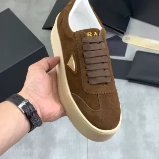 Prada Daim Marron Beige Sneakers Lifestyle Semelle Plateforme