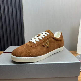 Prada Sneakers Lifestyle Marron Blanc Daim avec Lacets