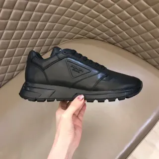 Prada Cloudbust Zapatillas Lifestyle de Cuero Negro