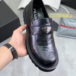 برادا Cloudbust أسود فضي جلد slip-on Logo-Plaque Vamp Loafer