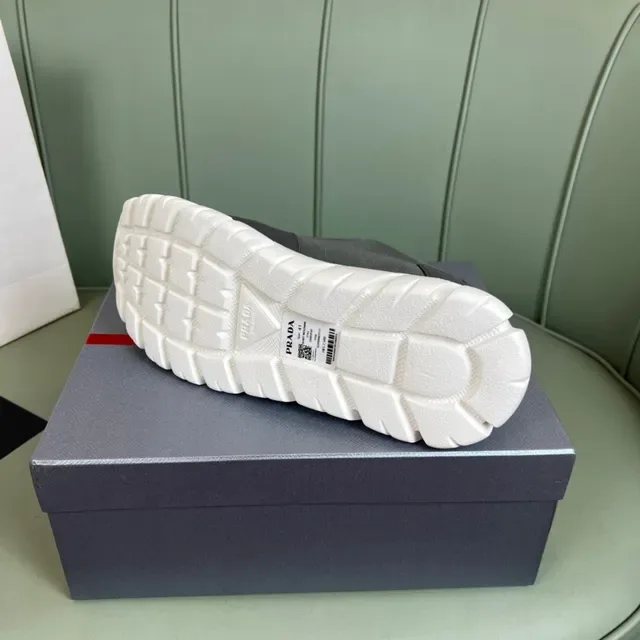 Prada Cloudbust Gray White Chunky Sole Mixed-Material Upper Lifestyle Sneakers 2