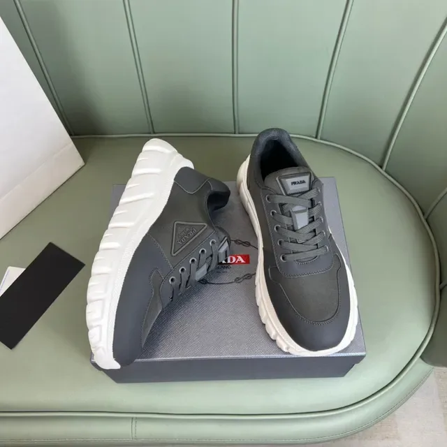 Prada Cloudbust Gray White Chunky Sole Mixed-Material Upper Lifestyle Sneakers 5