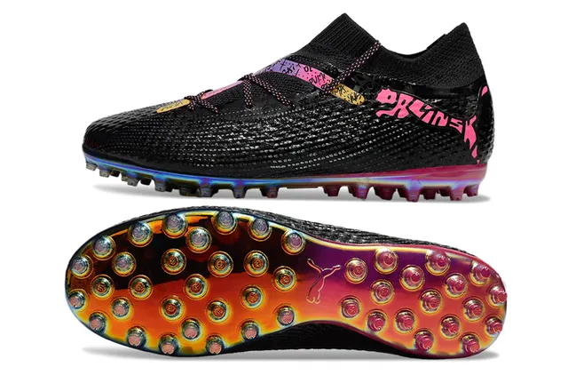 Puma Future Z Black Pink Basse Conforme à la chaussette Tige iridescente holographique Semelle gazon Chaussures de football 4