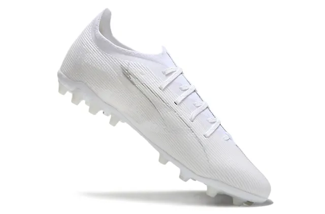 Puma Future Z Parte superior de malha branca língua integrada sapatos de futebol para gramado firme 2