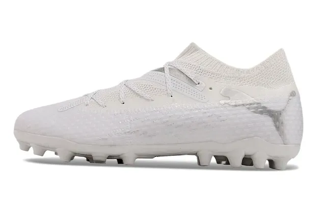 Puma White Silver Knit Upper Integrated Lacing Firm-Ground Soccer Shoes 7