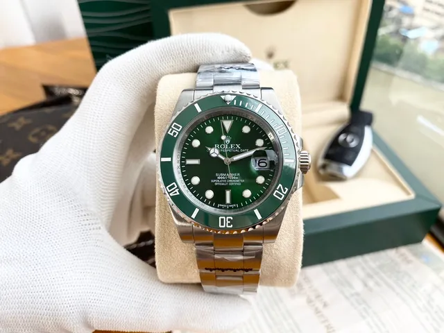 Rolex Submariner Green Dial and Bezel Mechanical Watch 9