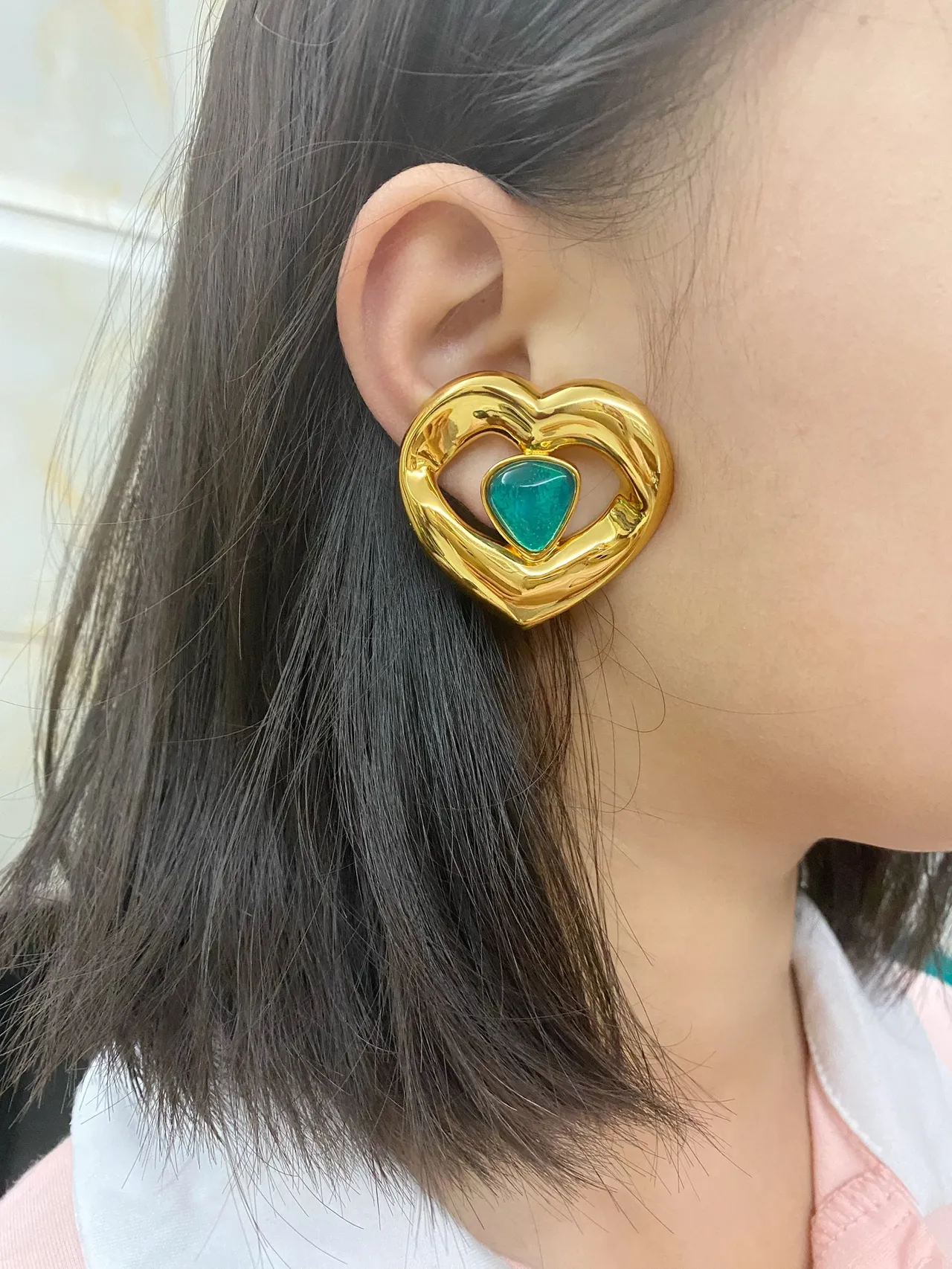 Saint Laurent Ami de Coeur boucles d'oreilles cœur turquoise 2