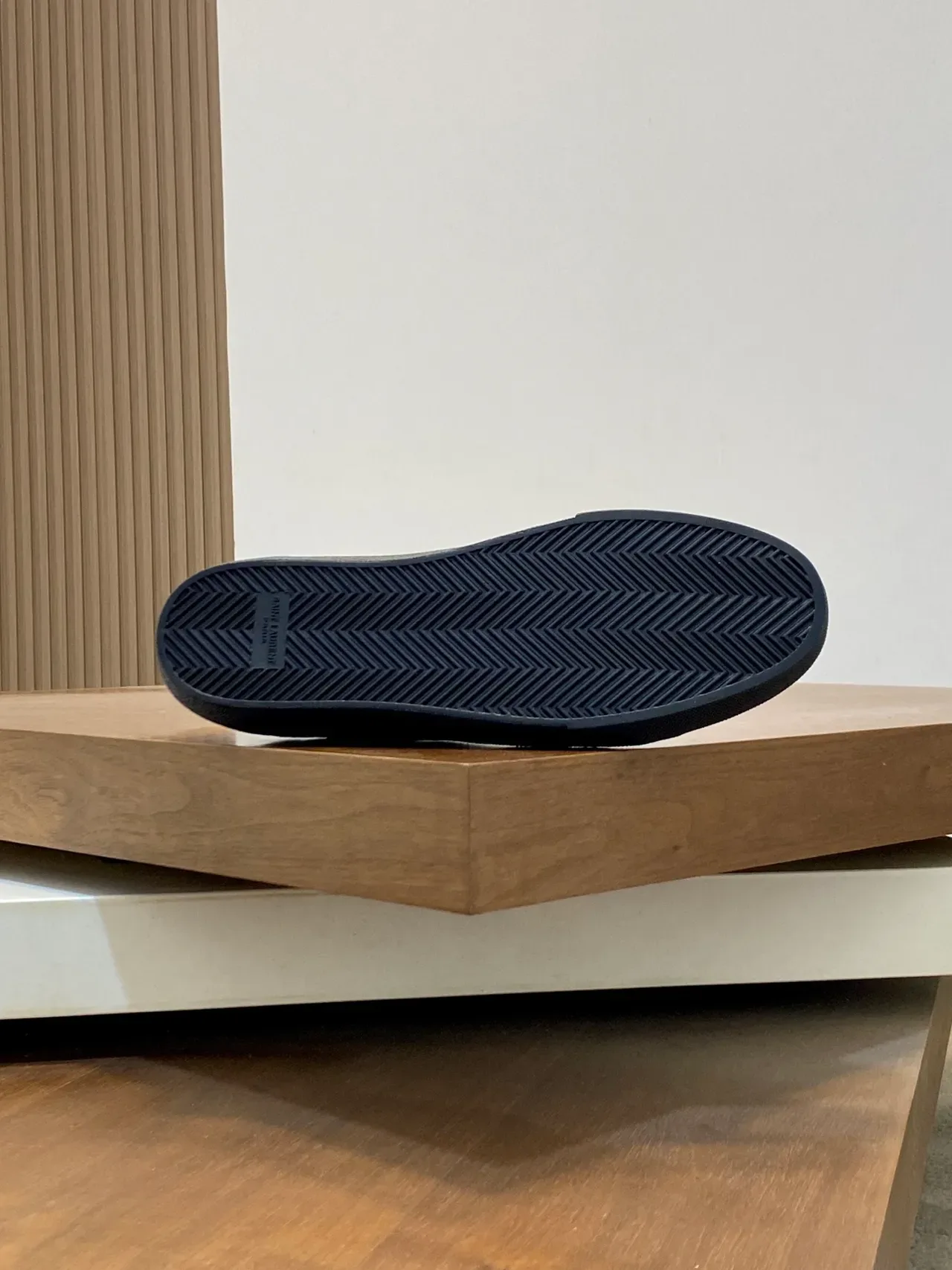 Saint Laurent Sneakers Lifestyle Noires en Toile Supérieure avec Logo Brodé 2