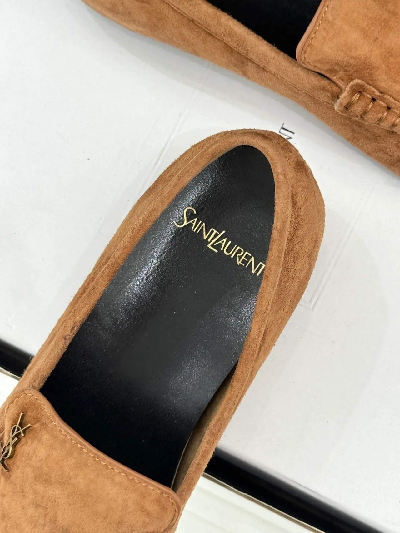 Saint Laurent Loafer Camurça Marrom Preto Ruched Vamp 3
