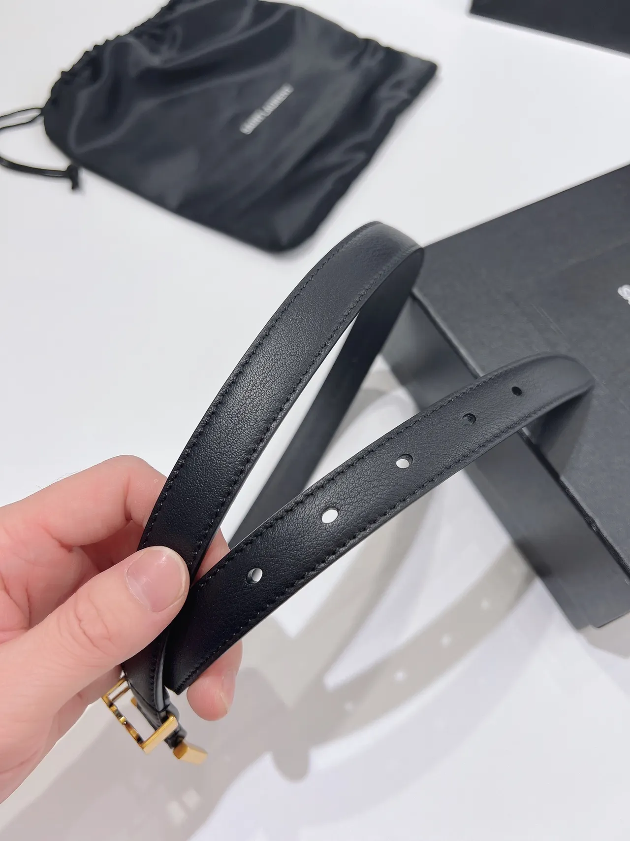Saint Laurent Monogram ceinture noir or lisse YSL boucle cuir ceinture 4