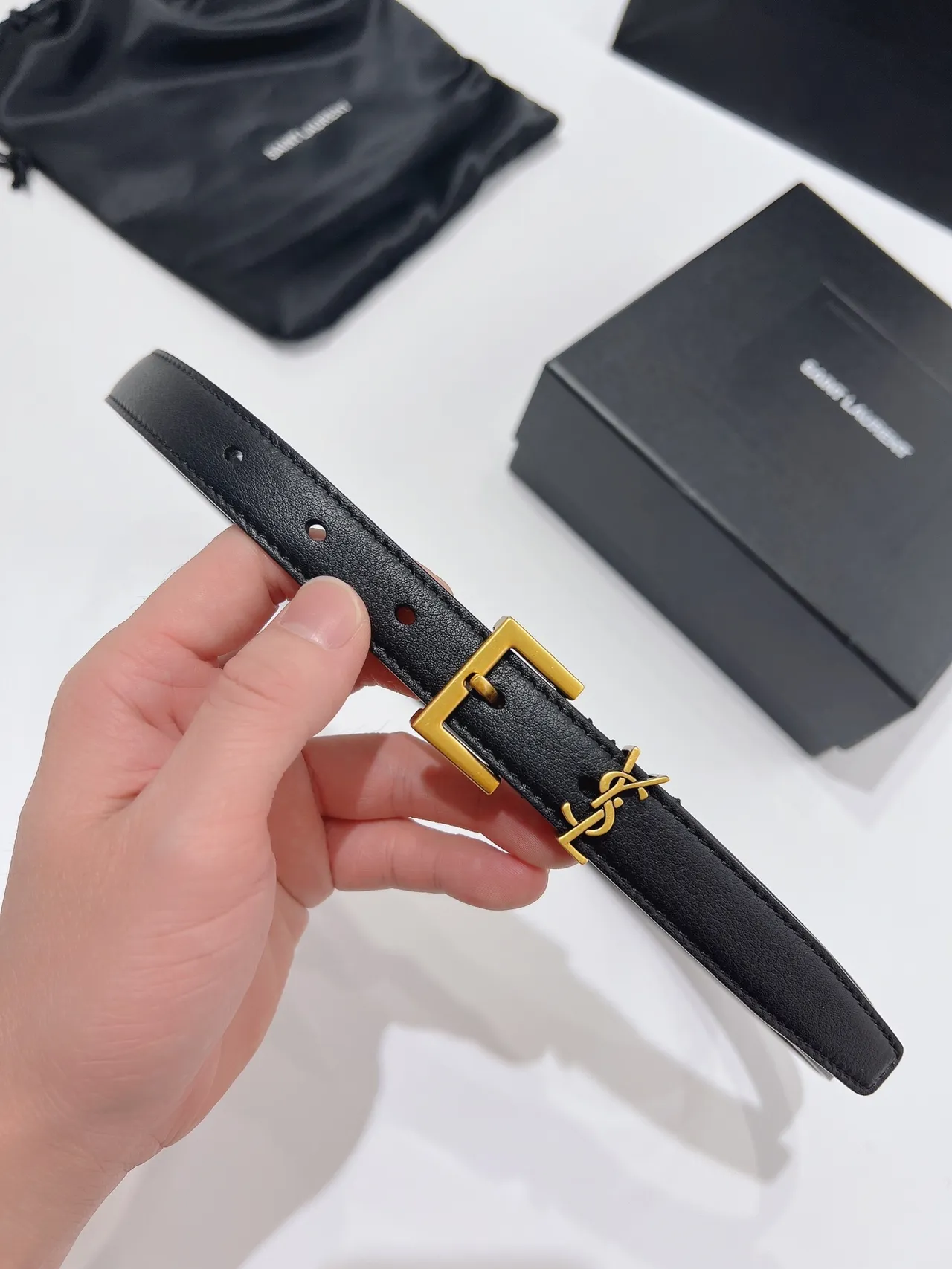Saint Laurent Monogram ceinture noir or lisse YSL boucle cuir ceinture 8